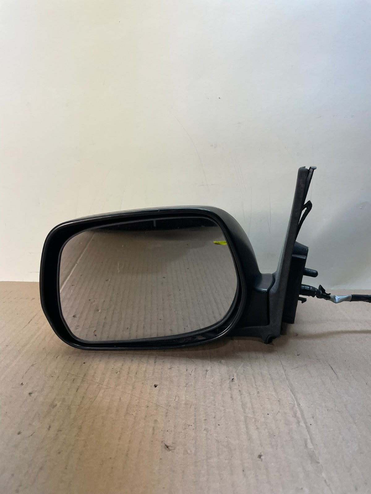 2004 to 2005 Toyota RAV4 Left Driver LH Side View Door Mirror AJ0771 DG9
