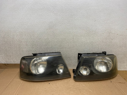 2004 to 2008 Ford F-150 F150 Left+Right Halogen Headlights U8457 DW0