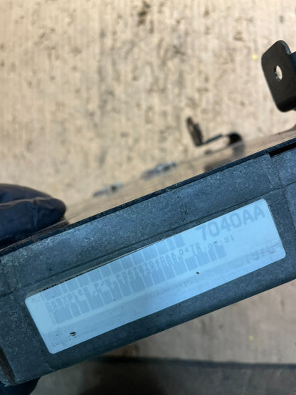 2001 Dodge Caravan Engine Computer Control ECM ECU p04727040aa T7057 DG3