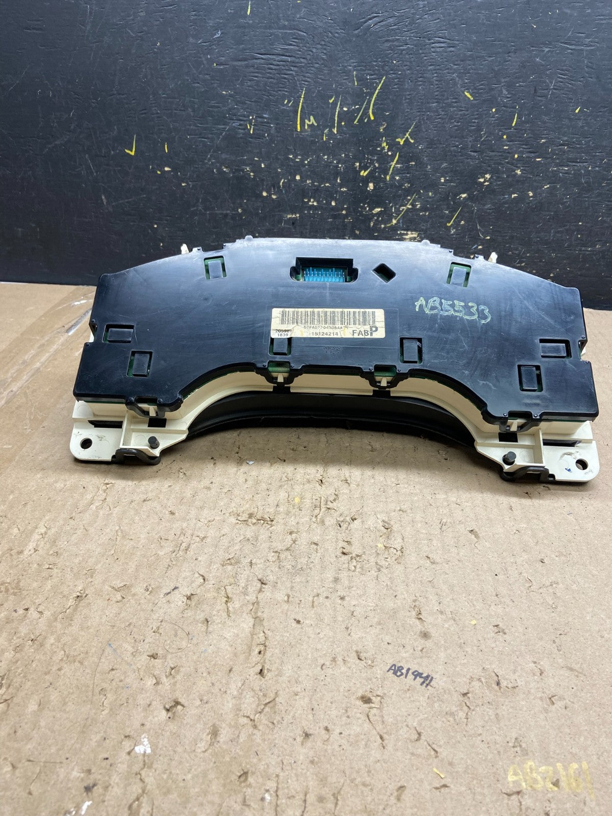 2004 to 2007 Chevrolet Express Speedometer Cluster Gauge OEM  AB5533 DG5