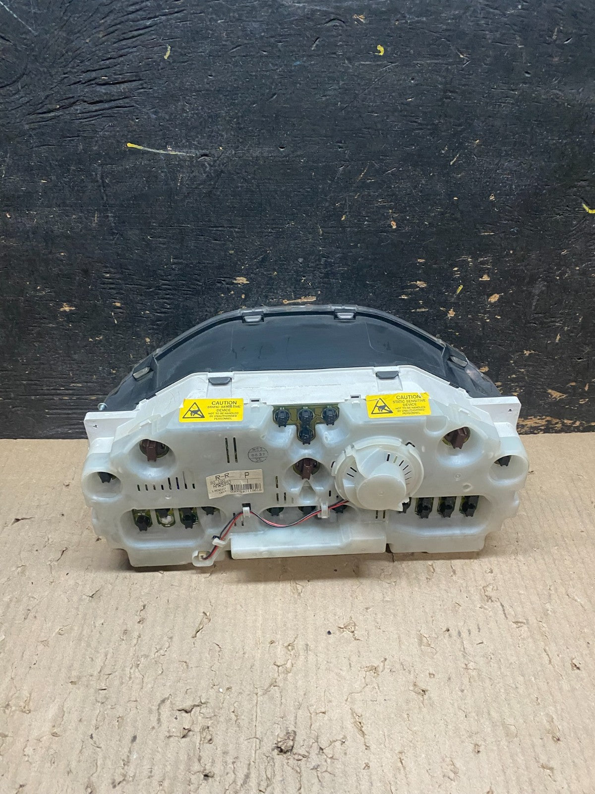 1998 to 1999 Land Rover Range Rover Speedometer Cluster Gauge x8085 DG5