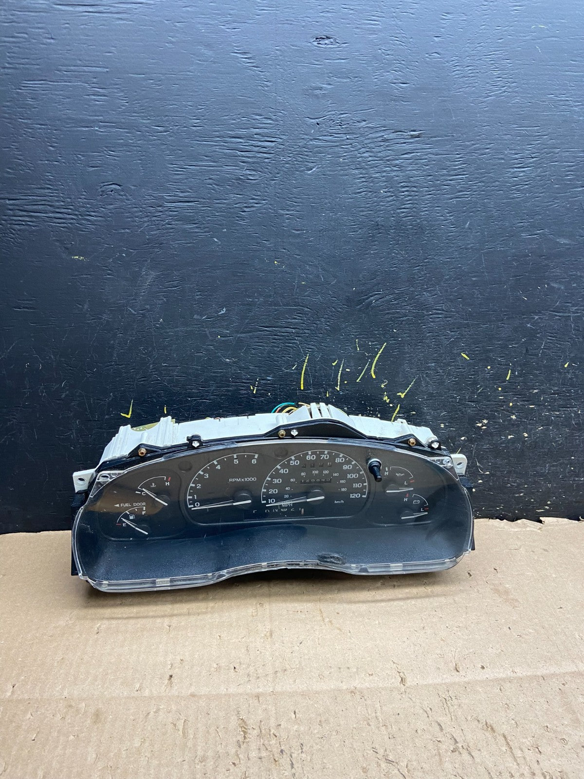 2001 2002 2003 Ford Explorer Speedometer Cluster Gauge Oem y5526 DG0