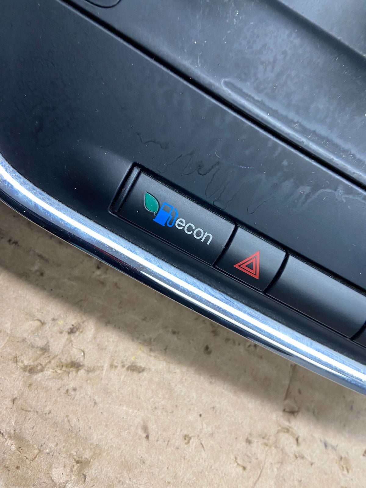 2011-2016 Dodge Grand Caravan Temperature Climate Control AC Heater AF2235 DW1