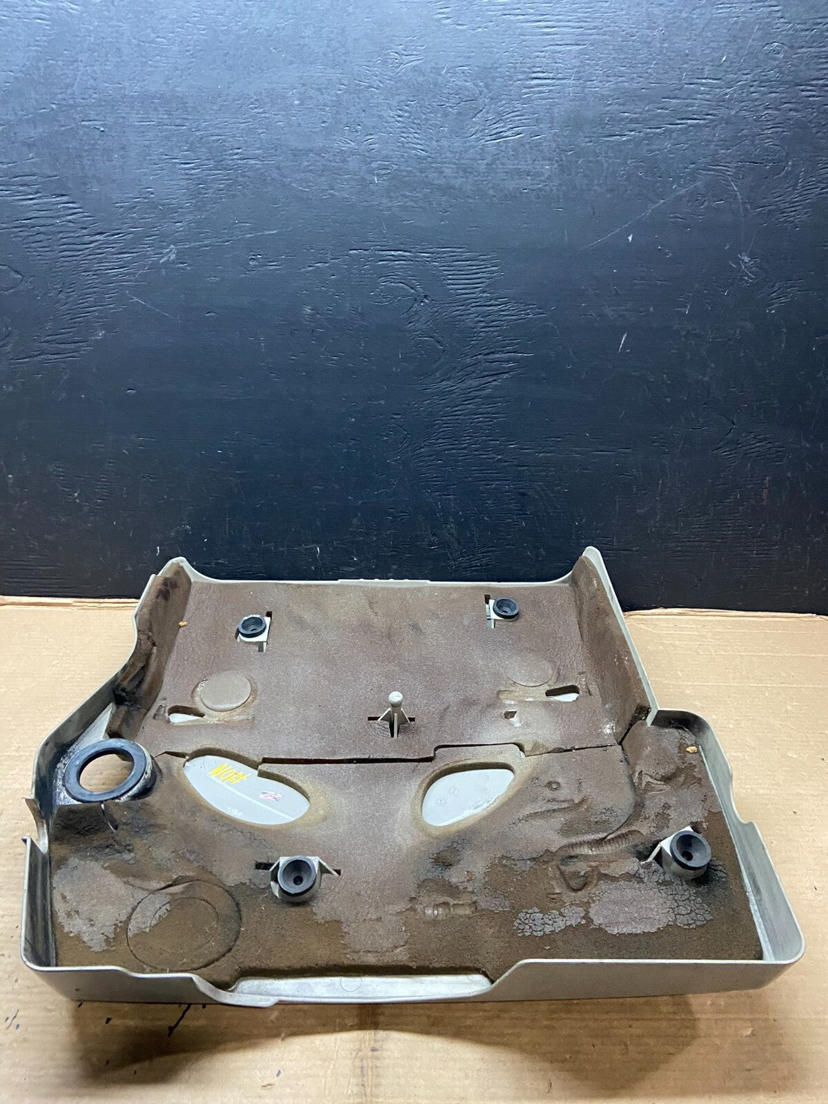 2004 to 2007  Cadillac CTS 3.6L Plastic Engine Cover Shield E8033 PS4