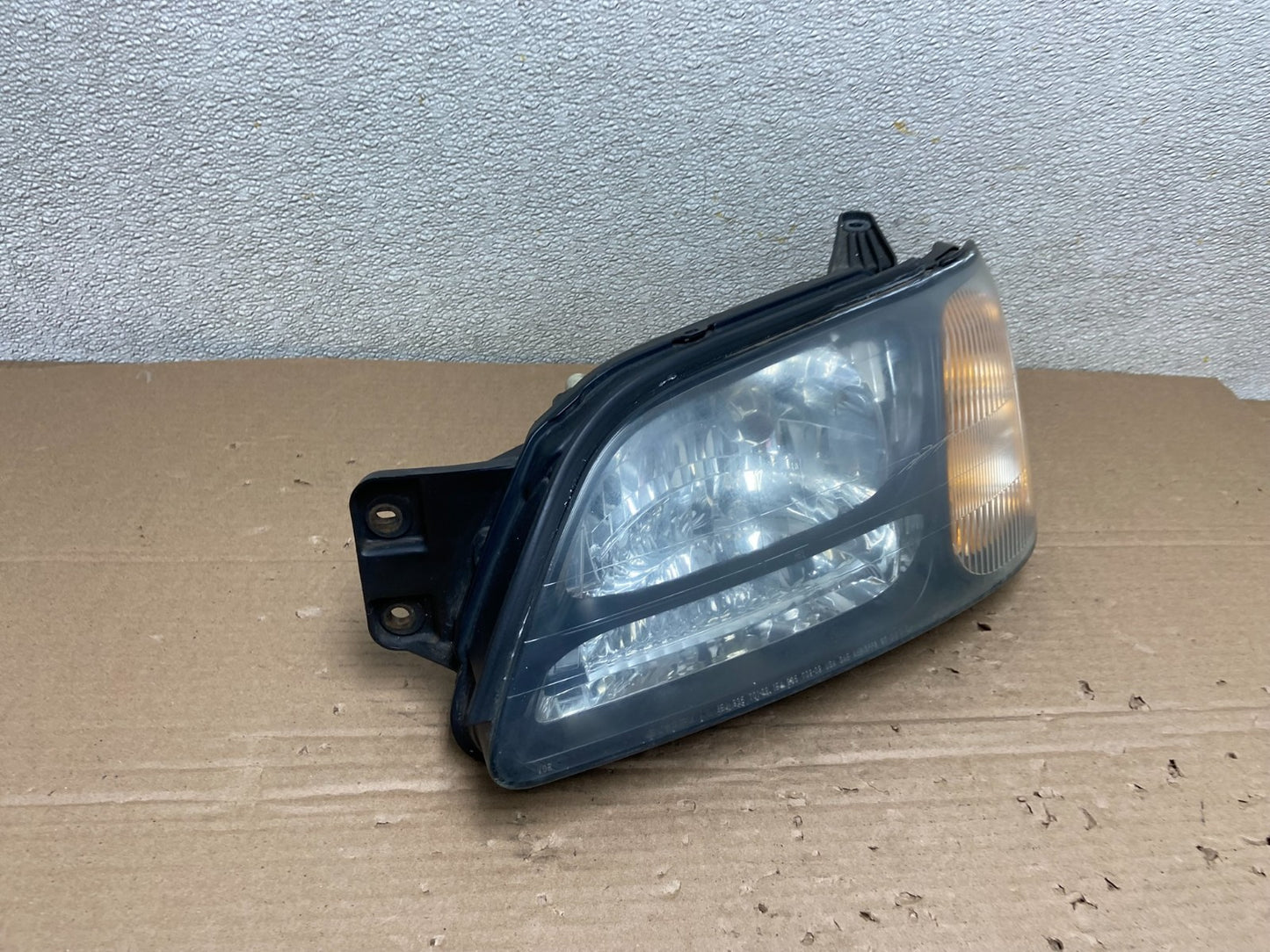 2001-2004 Subaru Legacy Outback Left Driver Lh Side Headlight AB1414 DW2