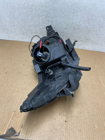2013 to 2019 Ford Taurus Left Driver LH Side Headlight Halogen AI8878 DW8
