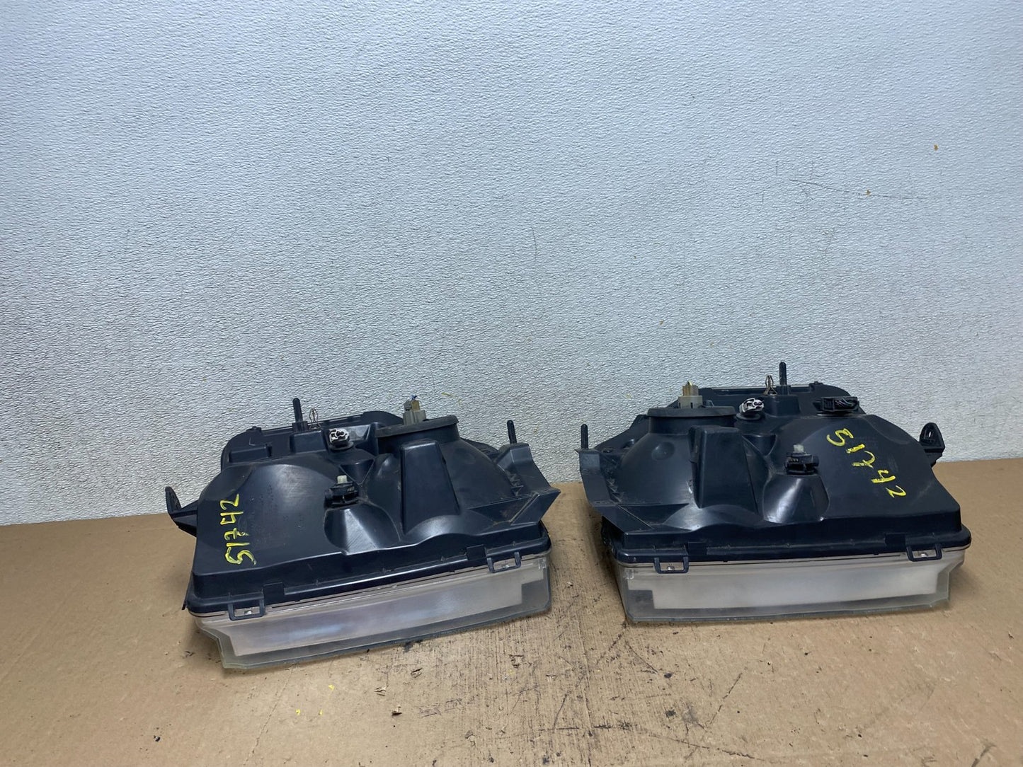 2008-2014 Ford Econoline E150 E250 E350 Left+Right Headlights Q8195 DW13