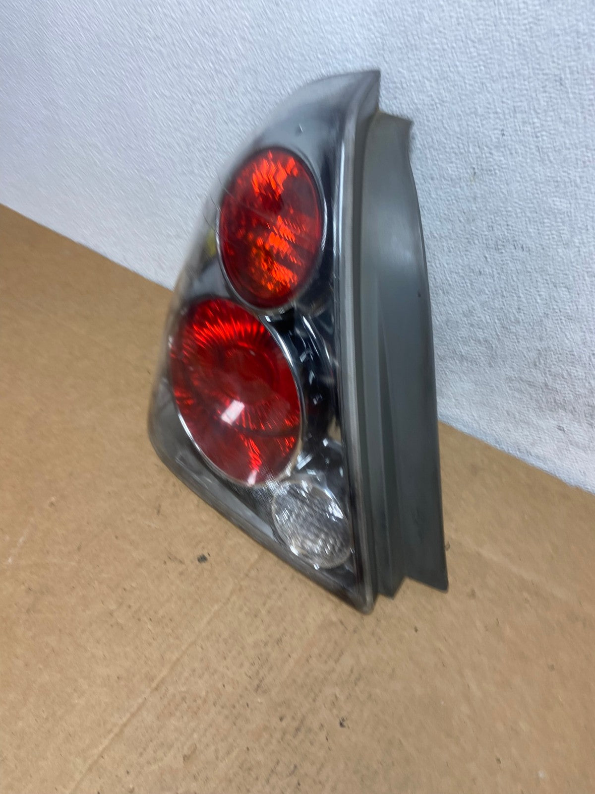 2005 to 2006 Nissan Altima Left Driver Side Tail Light AD4498 LK1