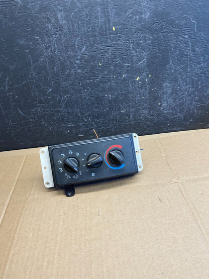 1998 to 2001 Dodge Ram 1500 Temperature Climate Control Heat AC Heater AD2048 DG1