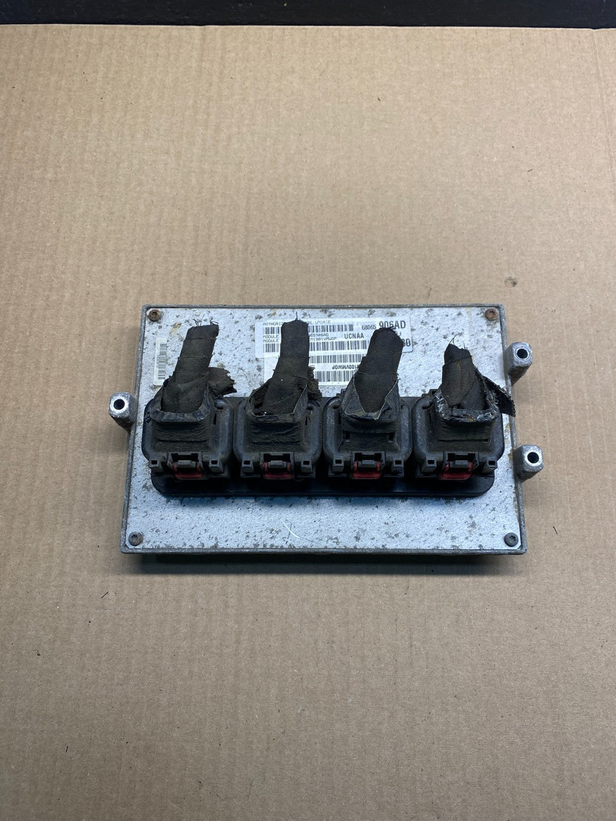 2012 Dodge Ram 1500 Engine Computer 4.7L ECM ECU P68065906AD ah1605 DG0