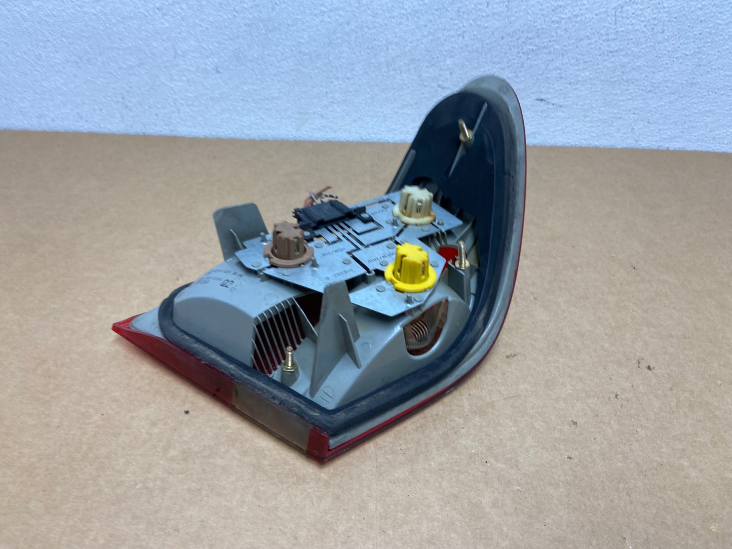 2000-2002 Mercedes-Benz E-CLASS E430 Right Passenger Side Tail Light AC1682 LK3
