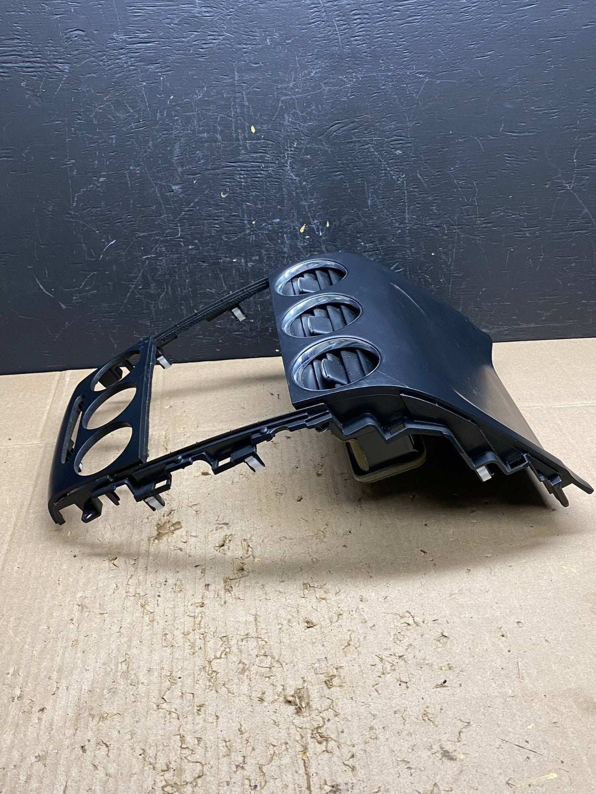 2010 - 2012 Mazda CX-7 Radio Dash TrimClimate Control  Bezel W/Vent  AC4588 DG2