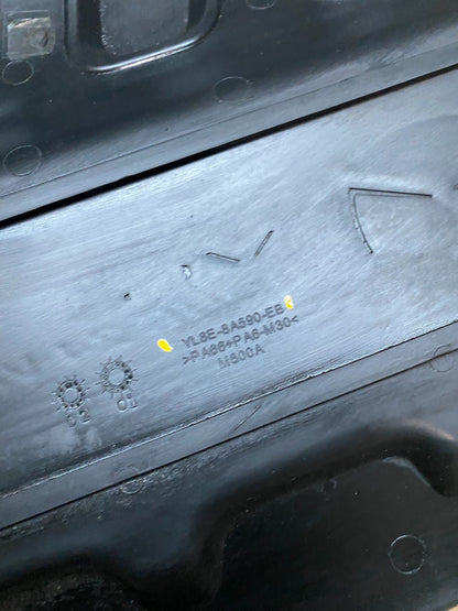 2001 to 2004 Mazda Tribute DOHC 24 VALVE Engine Shield Top Cover v9345 DG8