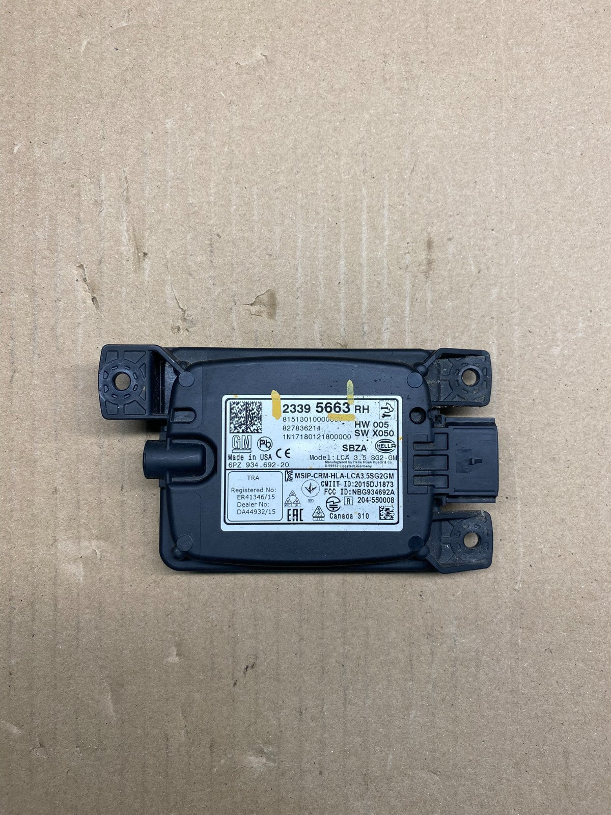 2017-2019 GMC Acadia Cadillac XT5 CT6 Left Blind Spot Assist Module AJ0433 DG0