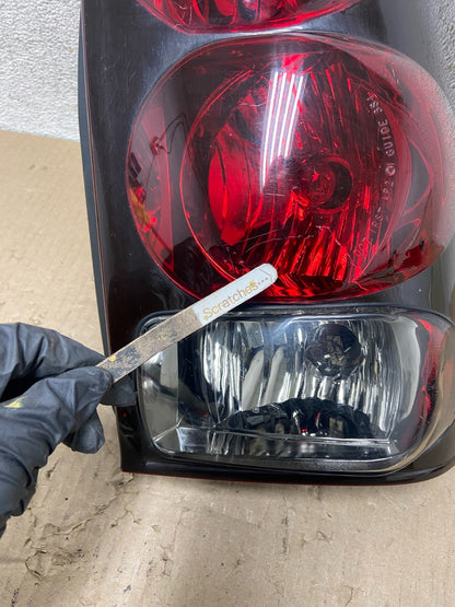 2002 to 2009 Chevrolet Trailblazer Right Passenger Rh Tail Light AJ1801 LK3