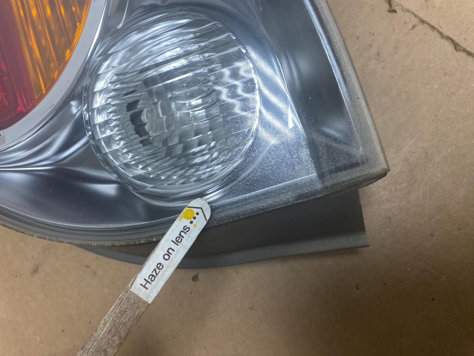 2002 2003 Nissan Maxima Right Passenger RH Side Tail Light OEM P4964 DW4