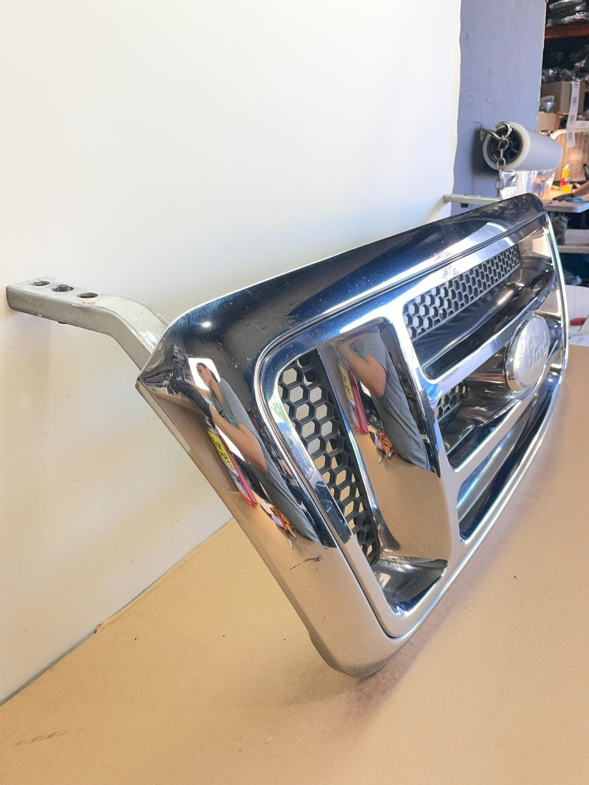 2004 to 2008 Ford F150 F-150 Front Upper Grill Grille AF8591 DG2
