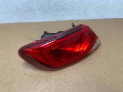 2015 2016 2017 Chrysler 200 Sedan Left Driver LH Side Tail Light AD6011 DW2