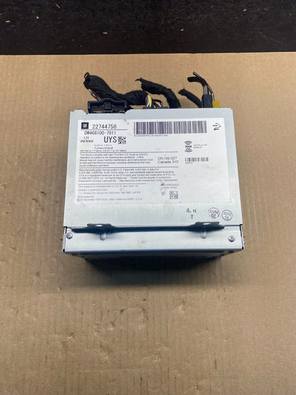 2010 to 2011 Cadillac SRX AM/FM/CD/MP3 Radio Head Unit Receiver AG3820 DG3