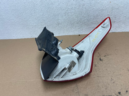 2013 to 2016 Ford Escape Left Driver LH Side Tail Light AF4589 LK5
