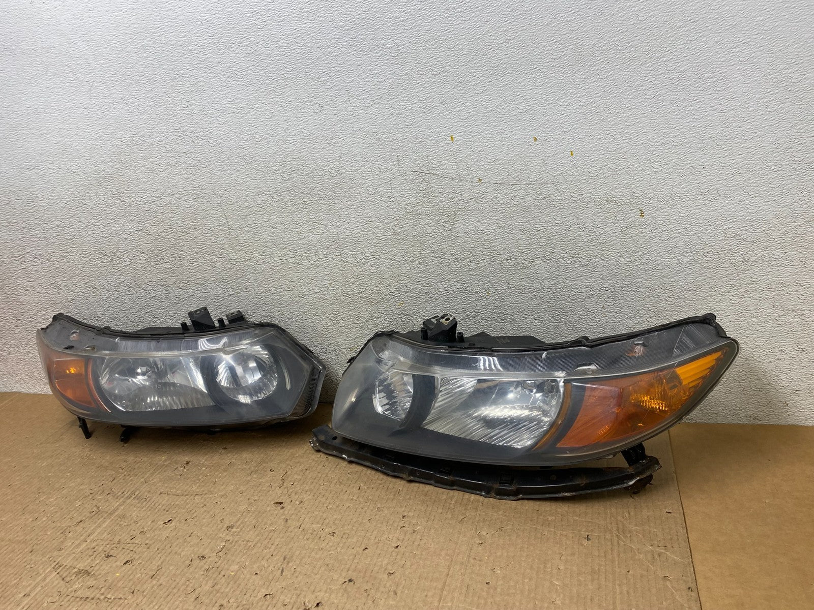 2006 - 2008 Honda Civic Coupe Headlights Halogen Left+Right W5308 DW1