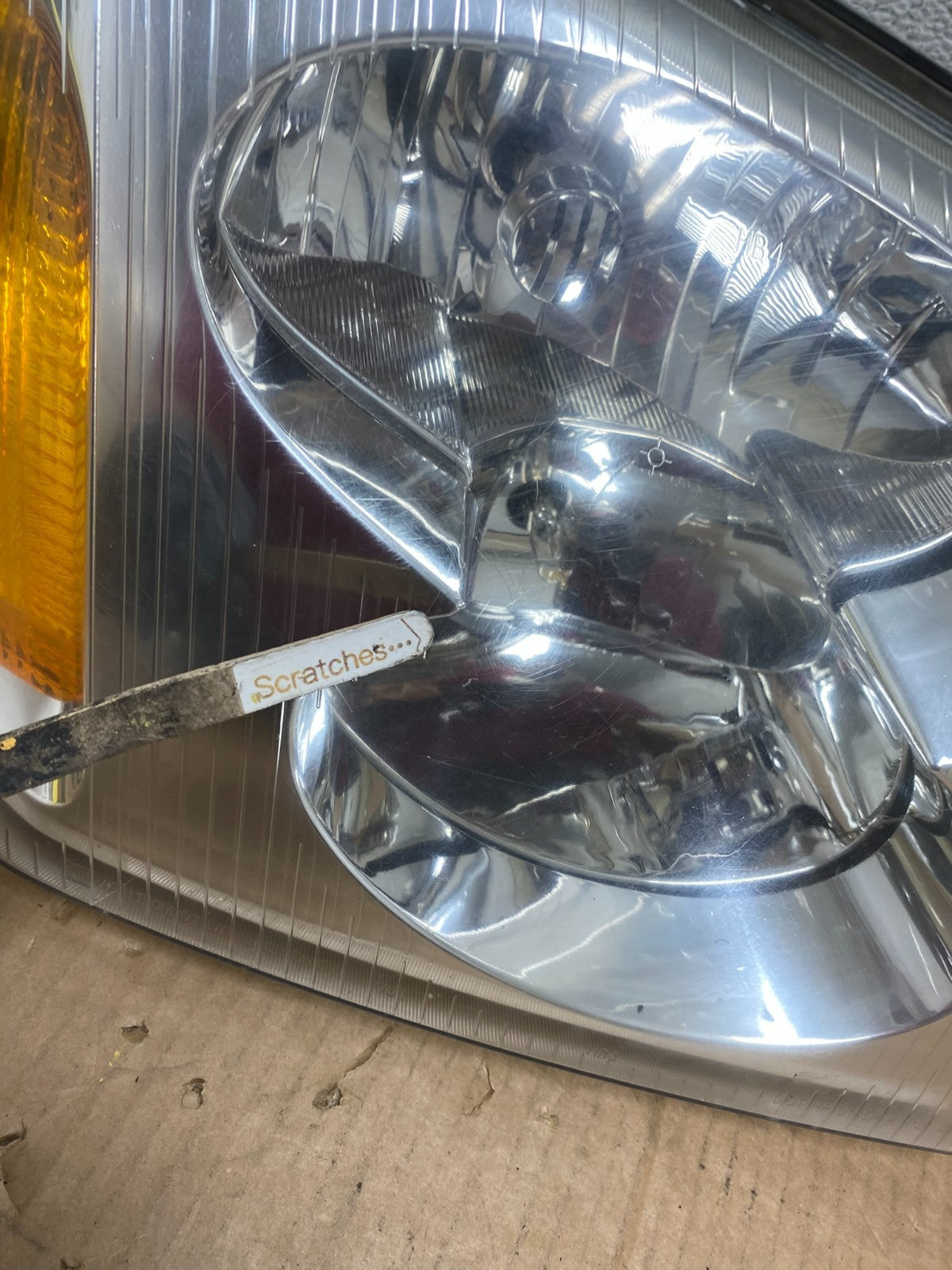 2002 to 2009 Gmc Envoy Left+Right Set Headlights Halogen AI8748 DW3