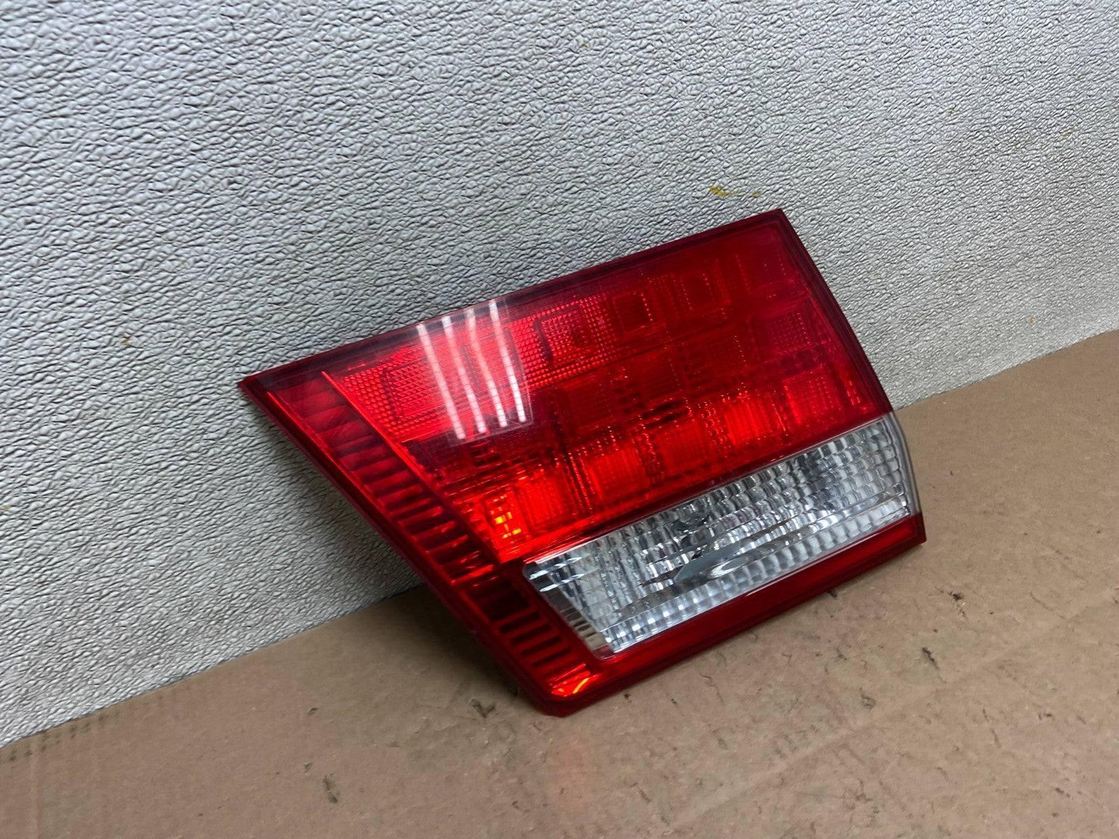 2005 2006 2007 Honda Odyssey Inner Left Driver Lh Tail Light Y2868 DW2