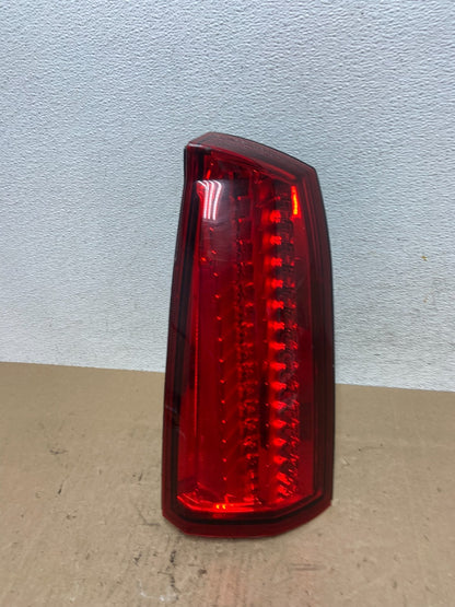 2008 - 2011 Cadillac STS Right Passenger RH Side Tail Light AE6489 DW0