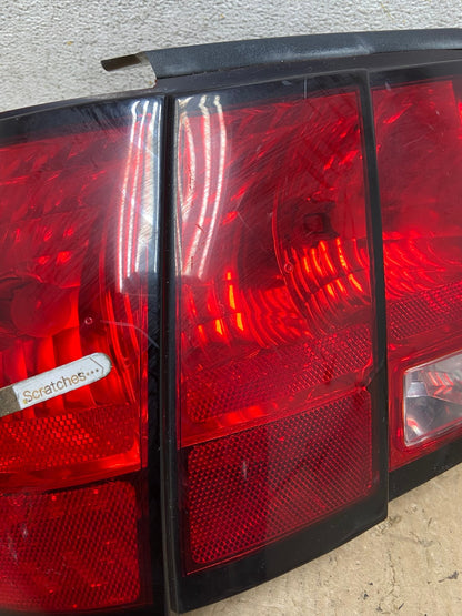 1999 - 2004 Ford Mustang Left Driver Lh Side Tail Light AI3631 LK3