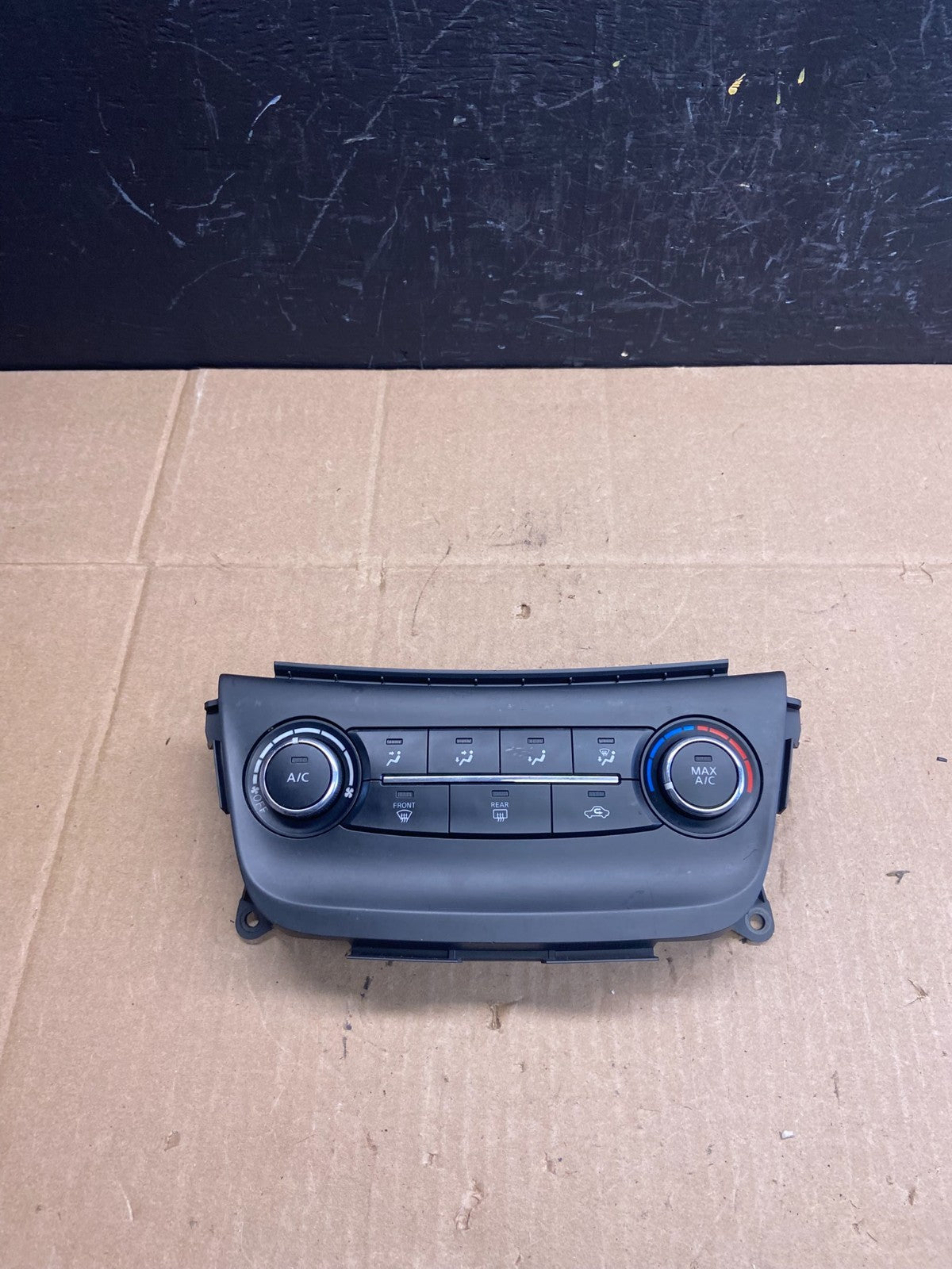 2015-2017 Nissan Sentra Climate Control Unit Heater Ac Temperature AB9307 DG0