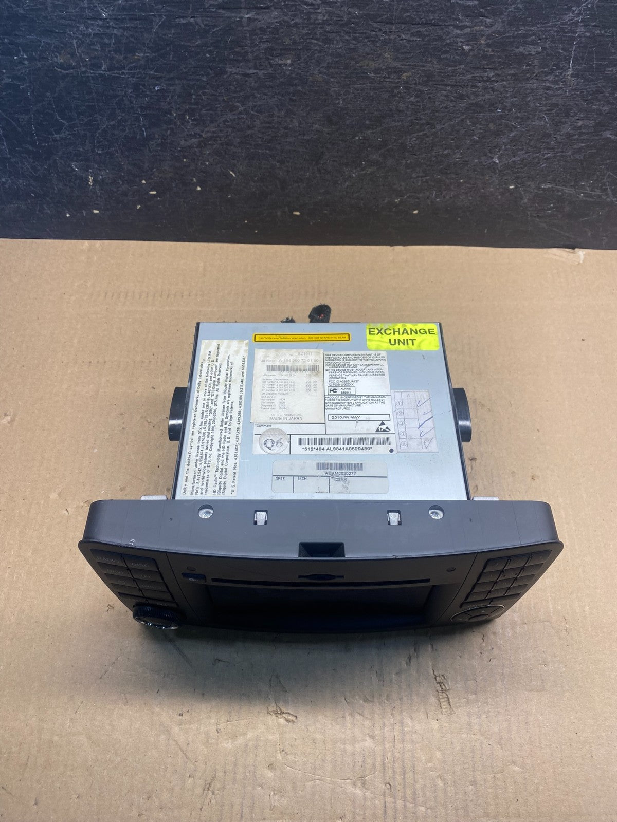 2009 to 2012 Mercedes ML350 GL450 Radio Navigation Screen Display AH4793 DG3