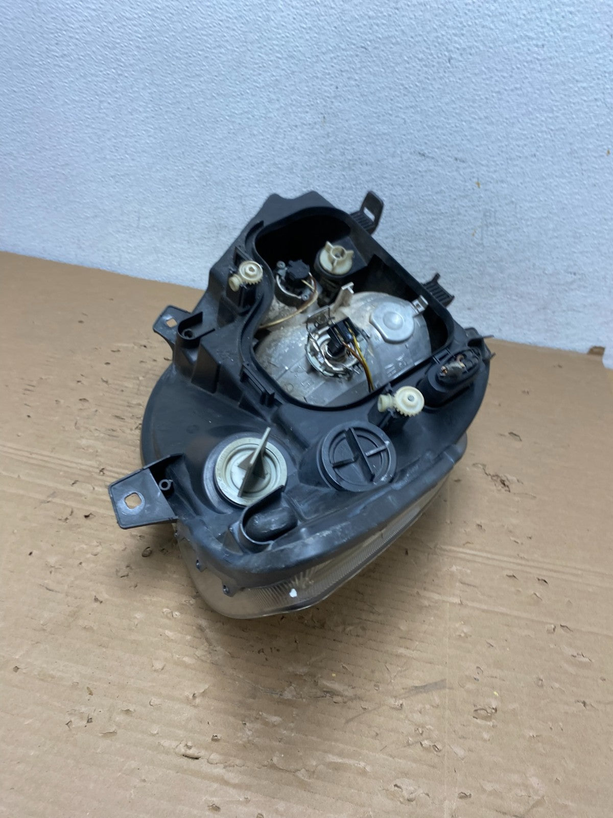2007 to 2013 Mercedes Sprinter Headlight Left Driver Side Halogen AD4336 DW8
