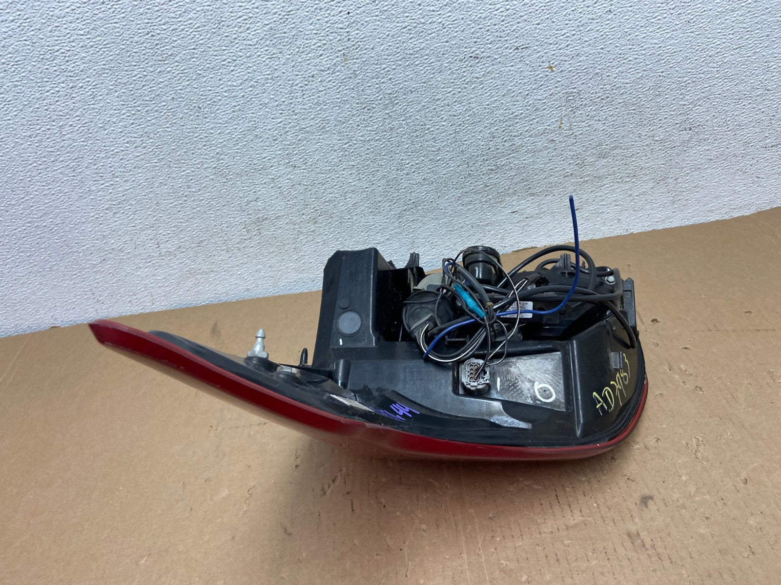 2020 2021 2022 2023 Ford Explorer Right Passenger Side Tail light AD7983 LK7