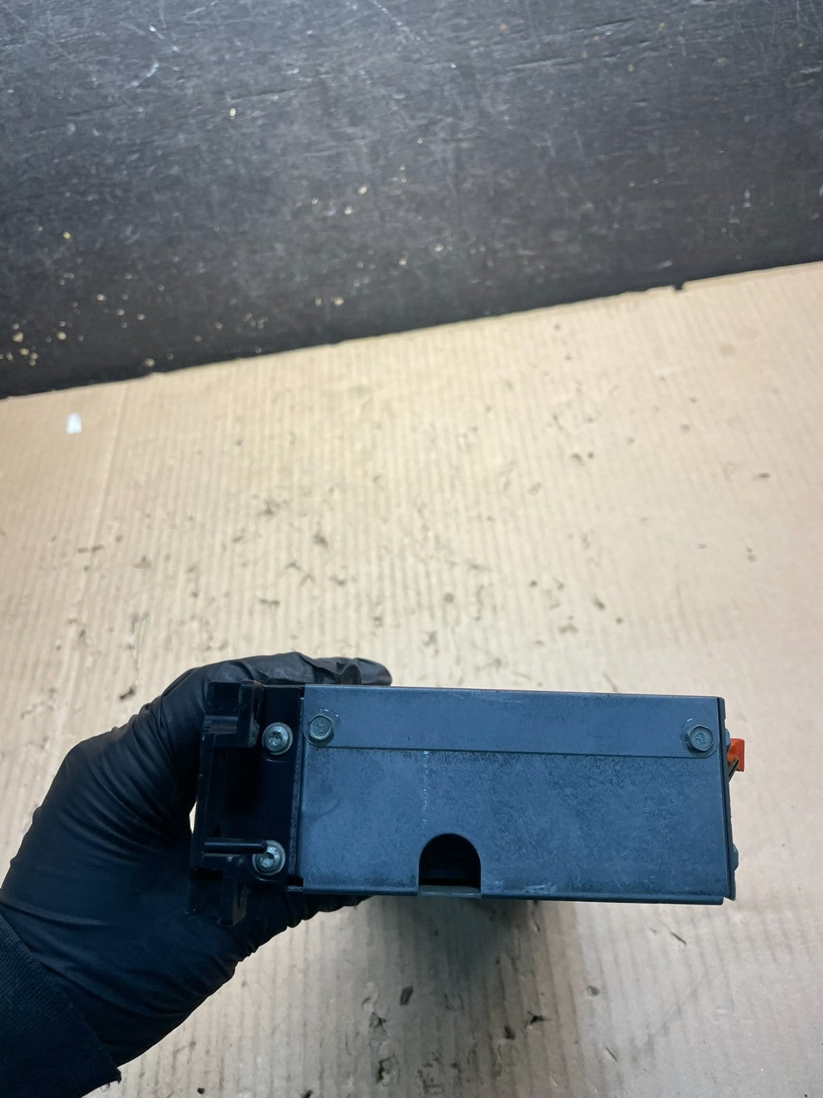 1988 to 1992 Buick Regal  Radio AM/FM Cassette Player Oem X0862 DG1