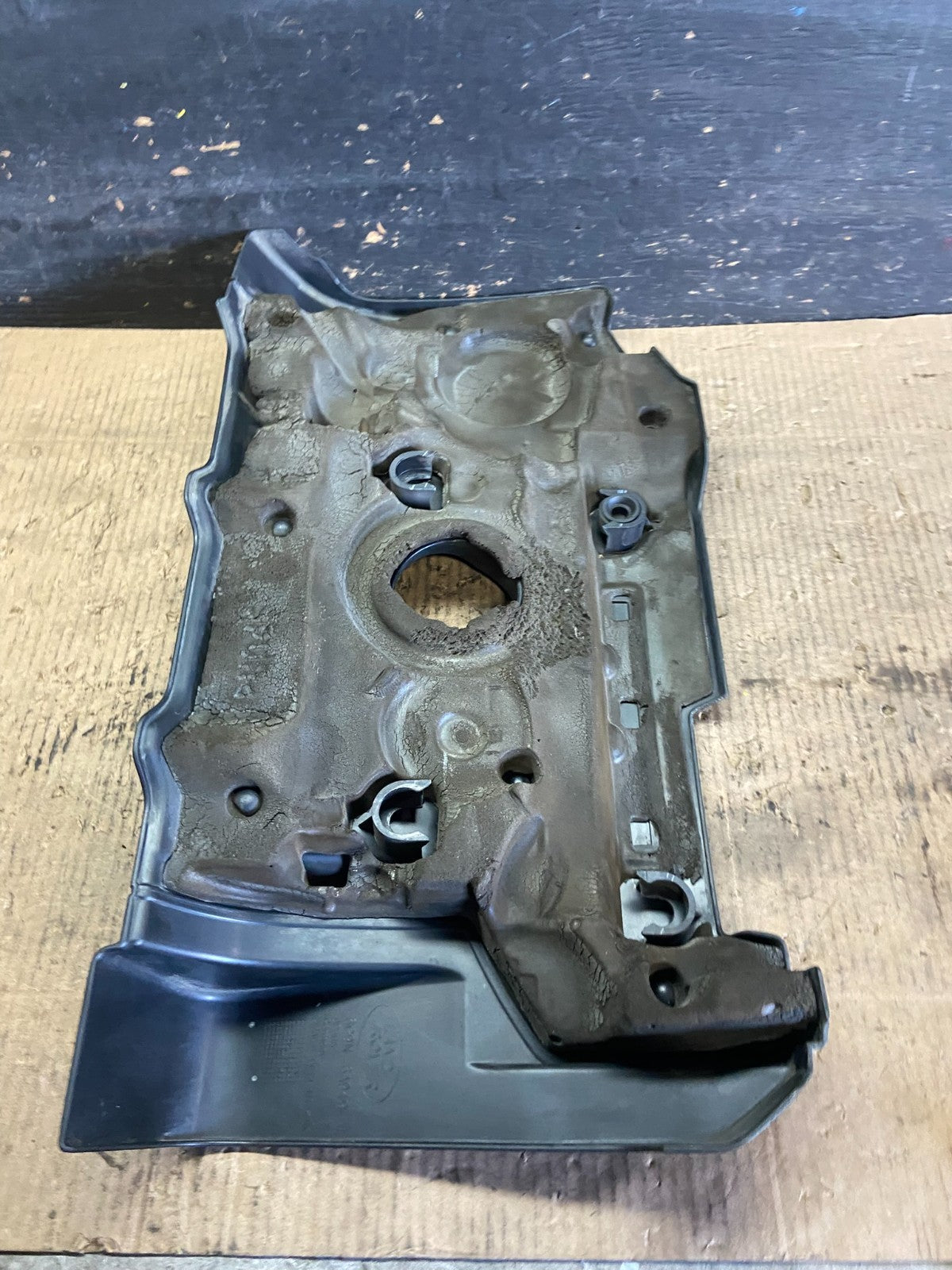 2008 - 2012 Land Rover LR2 3.2L Engine Motor Top Cover Trim Panel R7149 DG6