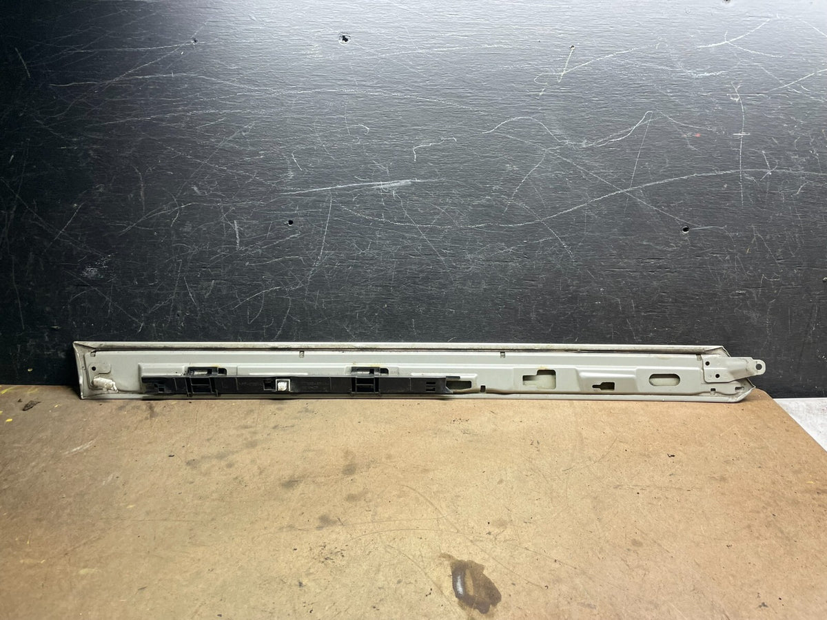 2005-2010 Honda Odyssey Left Driver Rail Cover Quarter Trim Molding L4173 DG7