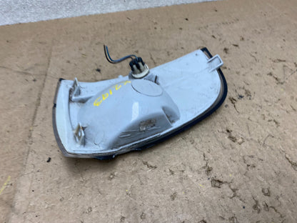 1992 to 1996 Buick Lesabre Front Left Driver LH Turn Signal X2193 DG5