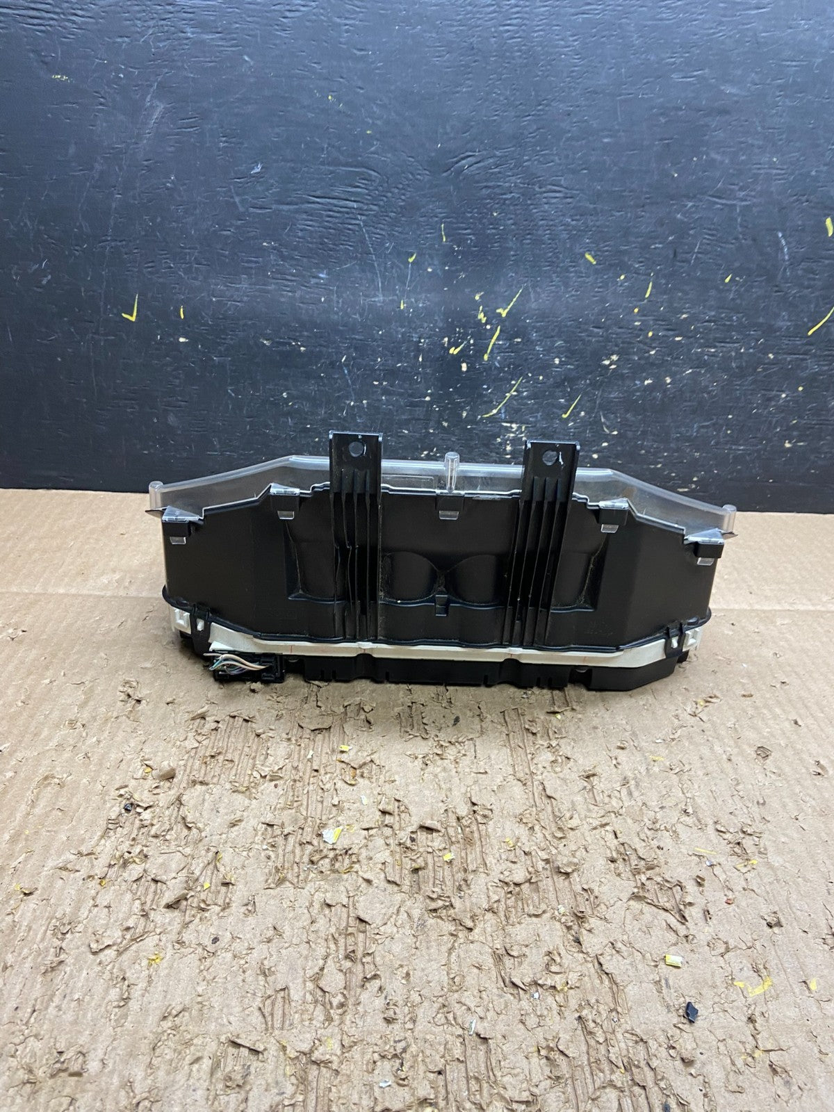 2013 Ford F250 F350 Speedometer Cluster Gauge OEM v7847 DG4