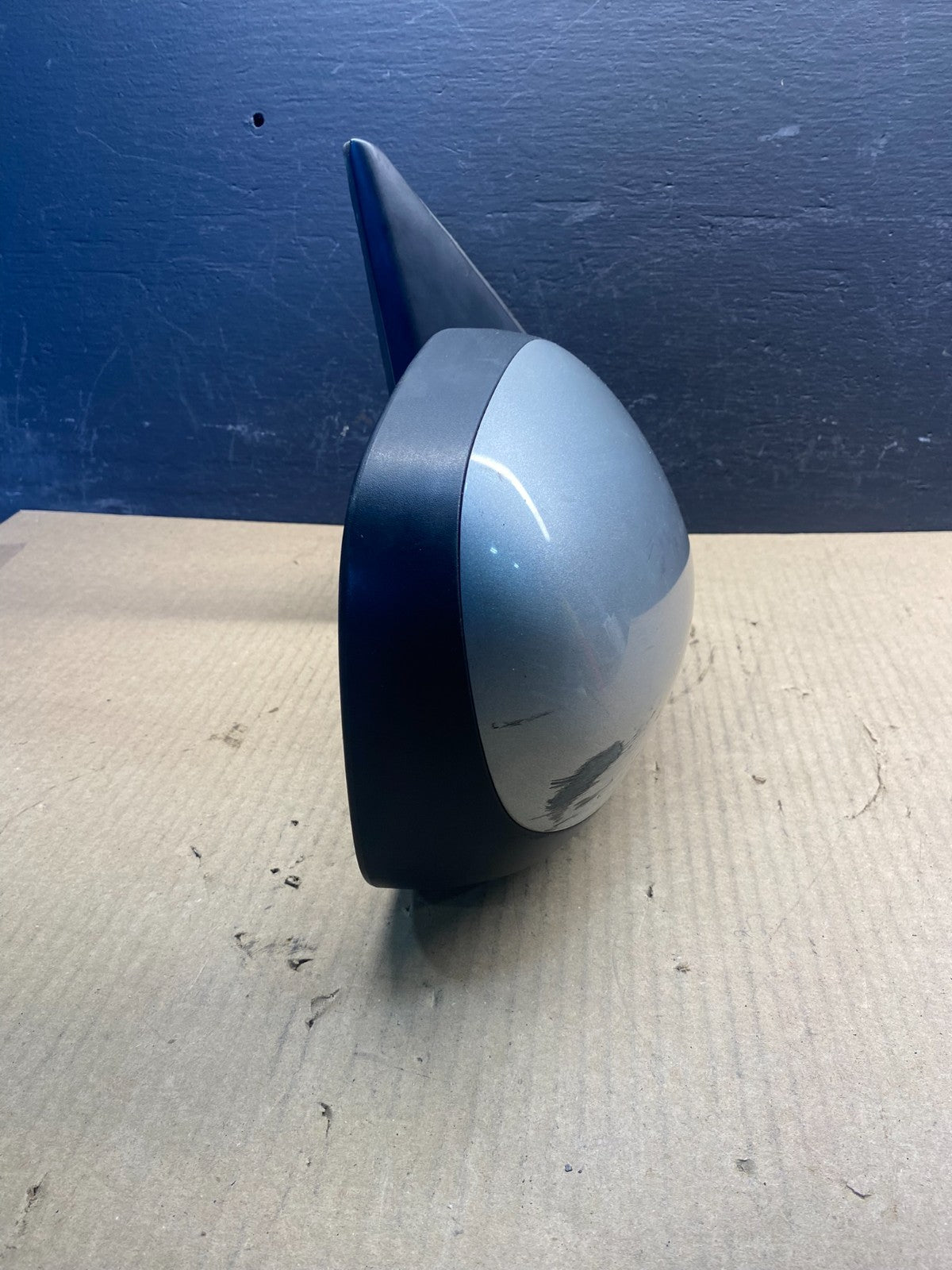 2001 to 2006 Toyota Sequoia Right Passenger View Door Mirror AC8882 DG11