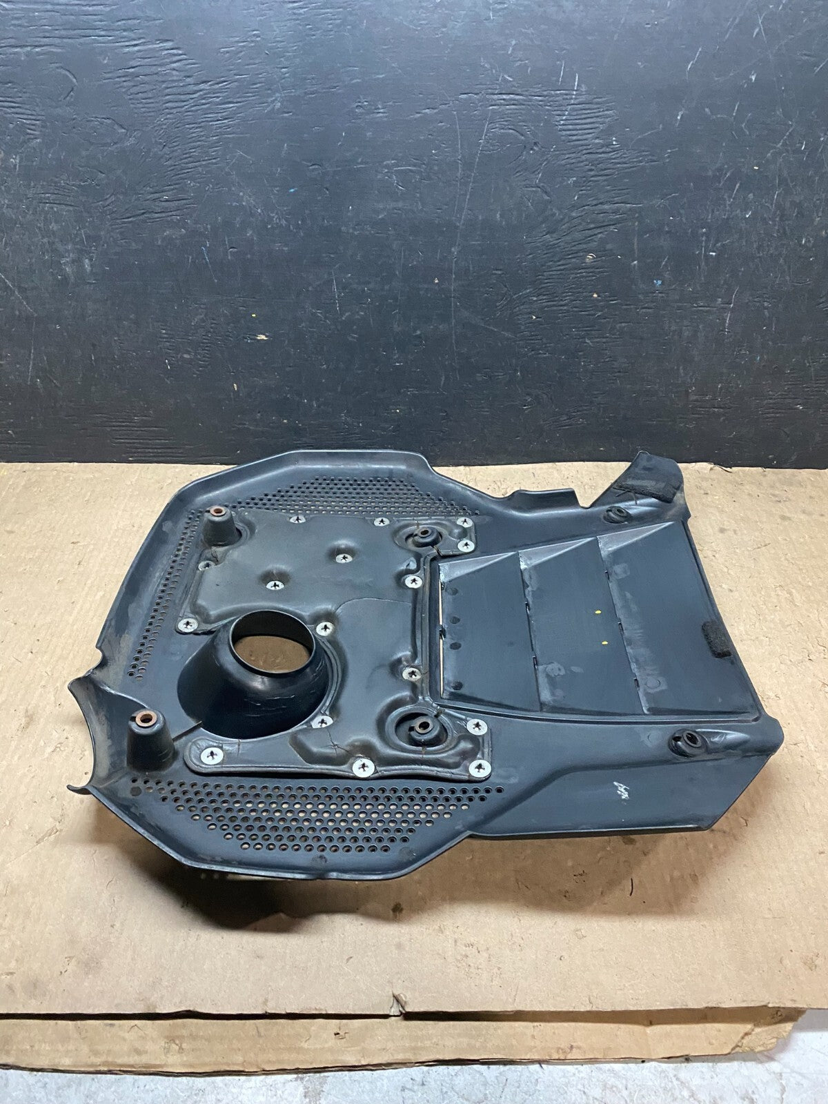 2006 to 2010 Hyundai Azera Sonata 3.3 V6 Engine Motor Shield Cover OEM J0777 DG17