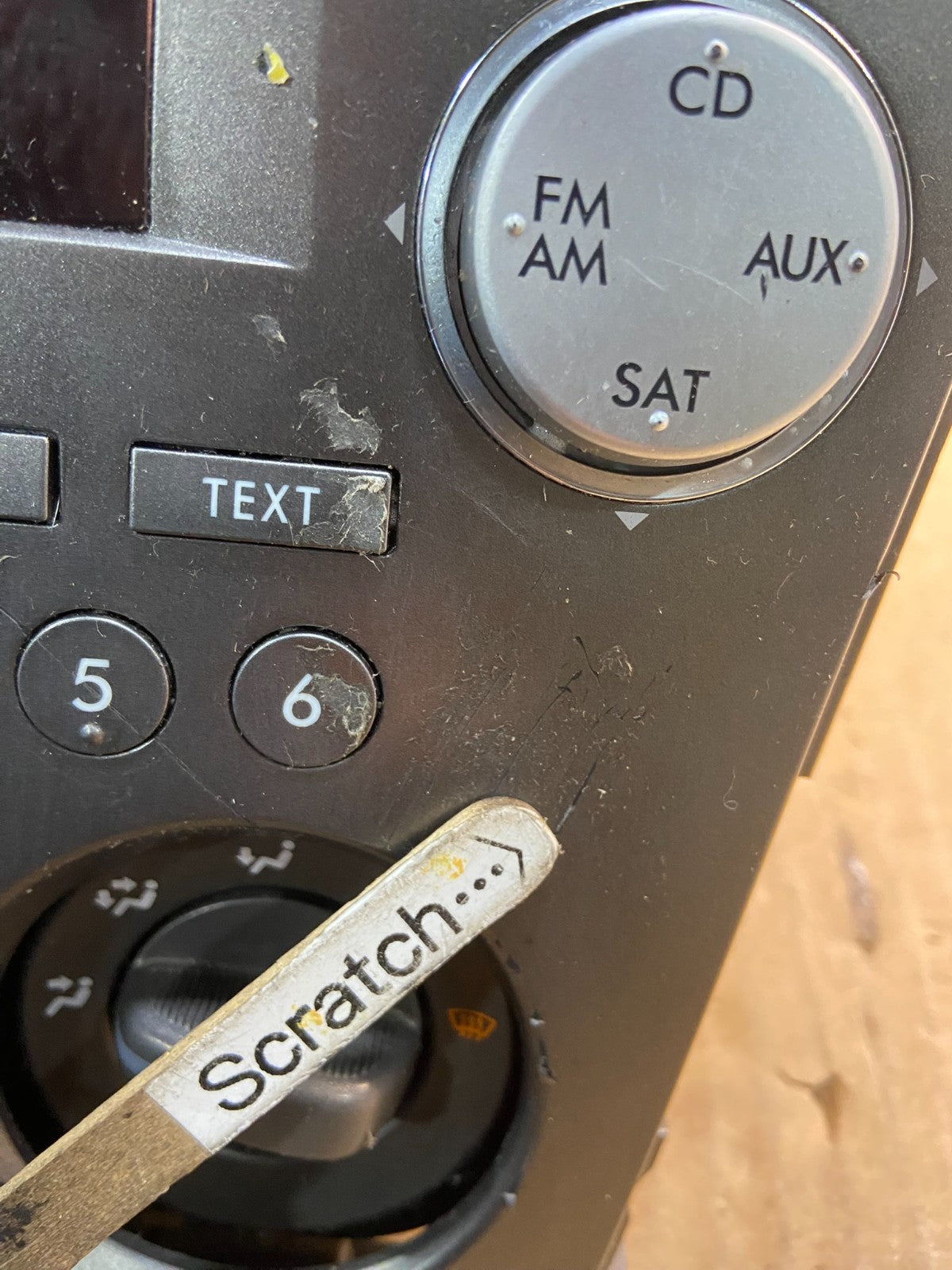 2005 to 2009 Subaru Legacy AM FM CD Radio Climate Control Player OEM Y7469  DG2