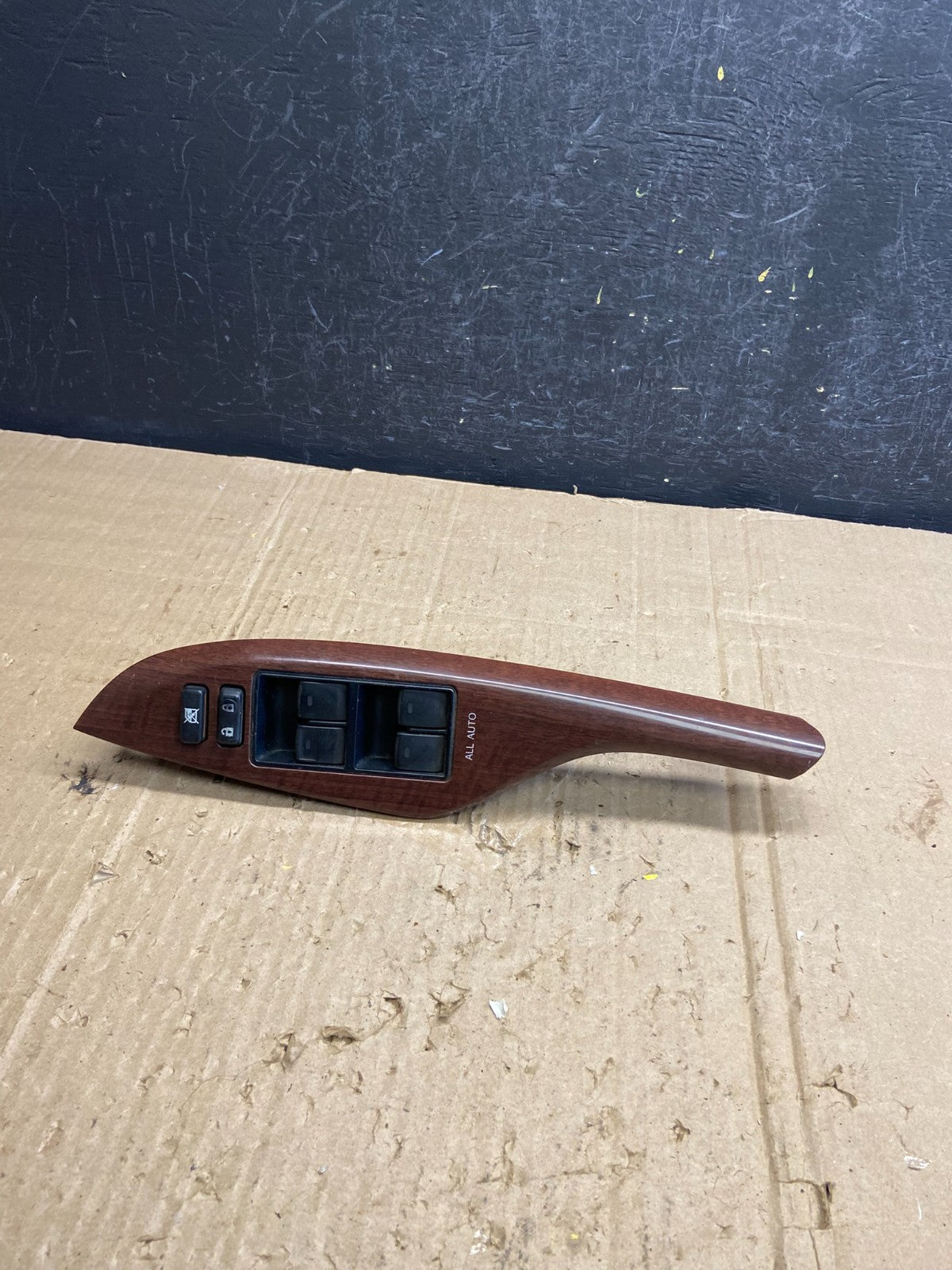 2011-2020 Toyota Sienna Driver Left Door Master Power Window Switch AE1992DG0