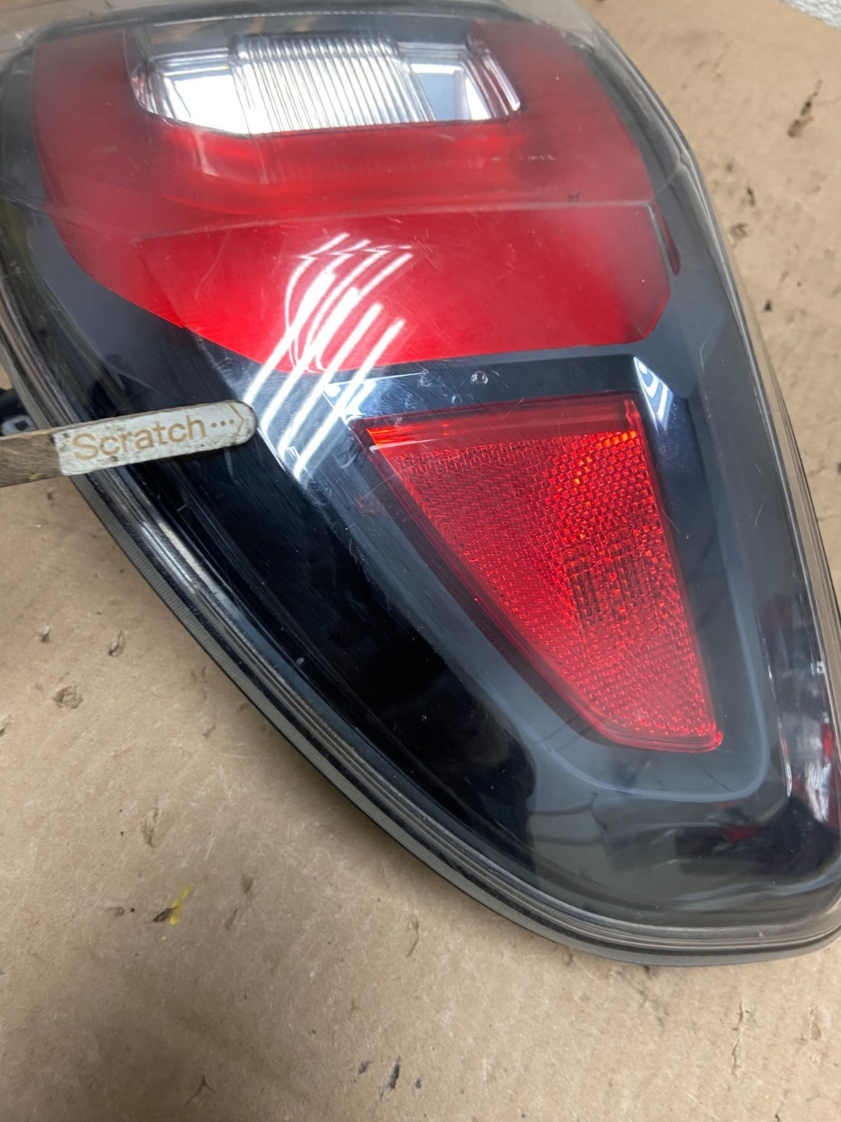 2013 to 2016 GMC Acadia Right Passenger RH Side Tail Light Y0189 DW4