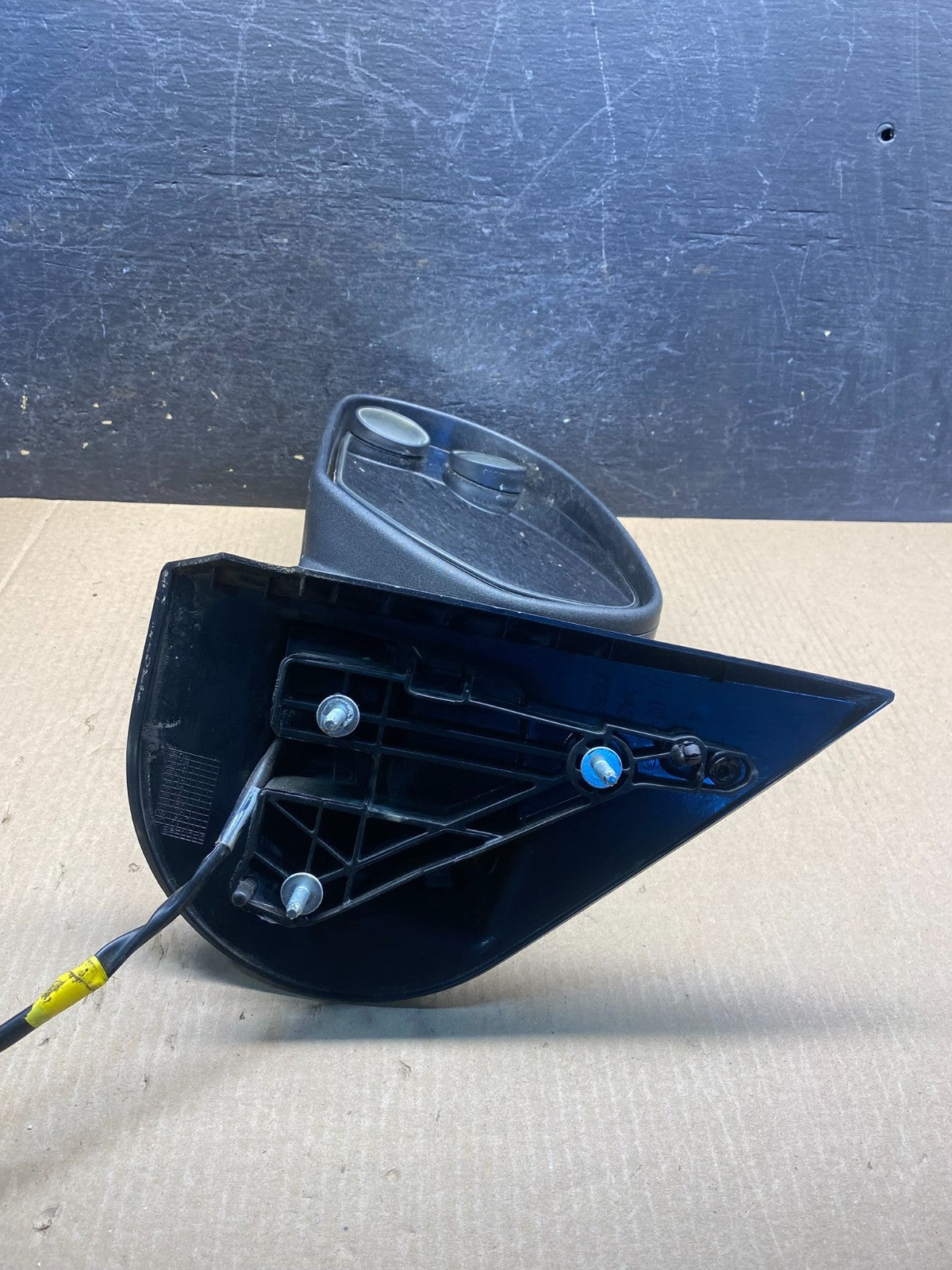 2007 to 2013 Chevrolet Tahoe Silverado Suburban Left Driver Mirror AH3289 DG4