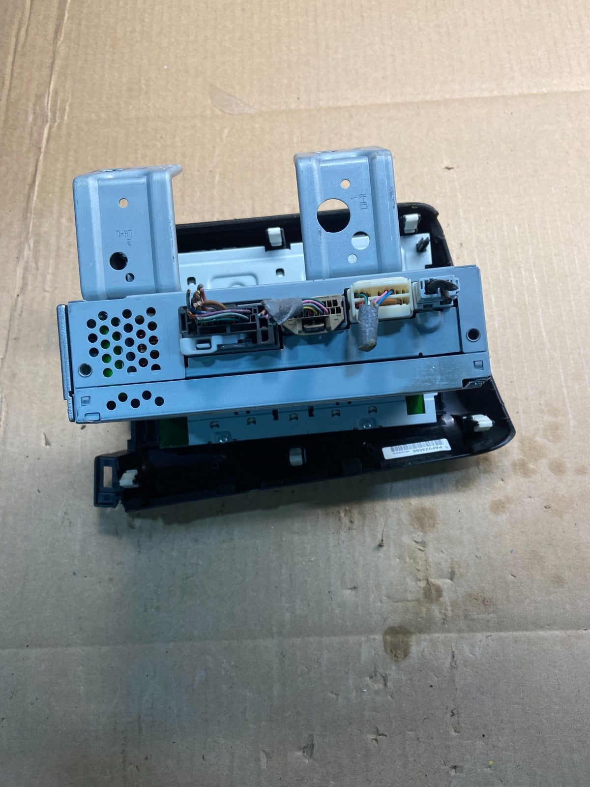 2012 Honda Civic Radio AM/FM Climate Control Air Vent Bezel Y7574  DG6