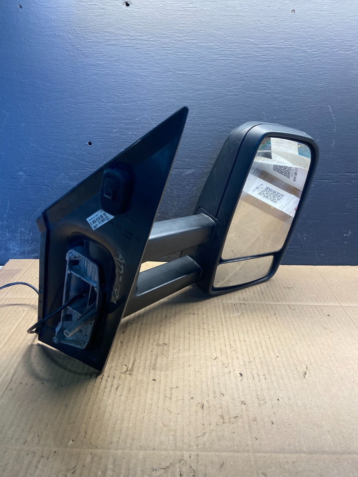 2007 - 2017 Mercedes-Benz Sprinter Right Passenger View Door Mirror AD29614