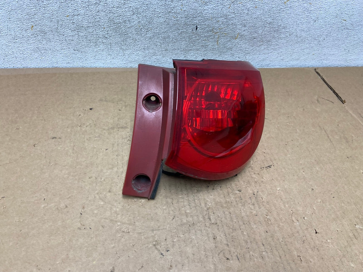 2009 2010 2011 2012 Chevrolet Traverse Right Passenger Tail Light AI3500 LK2