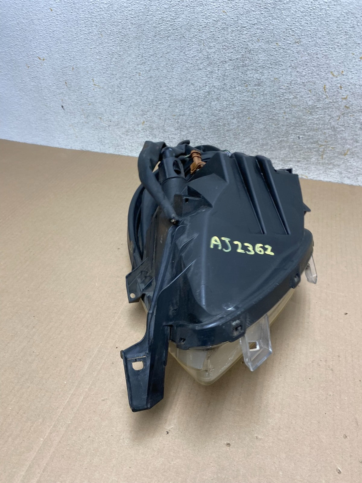 2006-2008 Toyota Yaris Hatchback Right Passenger Halogen Headlight AJ2362 DW9