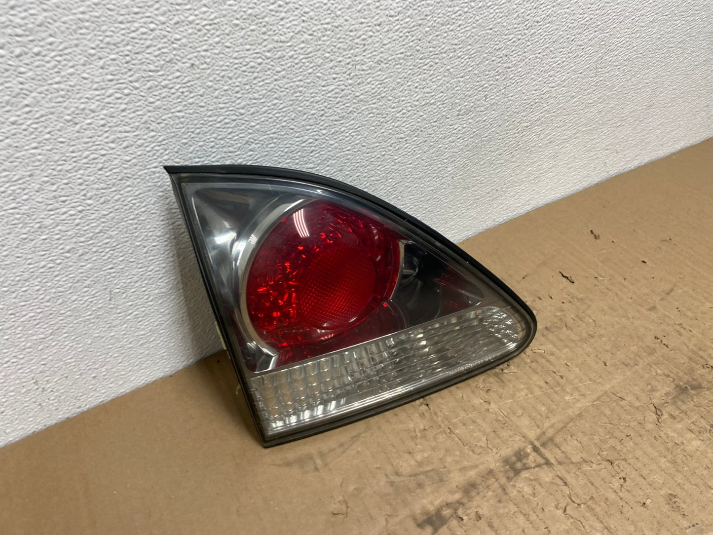 2000-2003 Lexus Rx300 Left Driver Lh Side Rear Inner Tail Light Oem AB8373 LK2