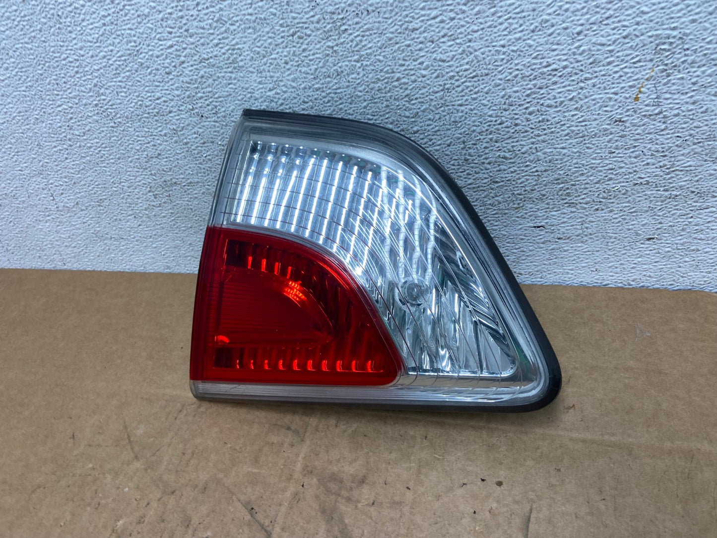 2013 to 2016 Nissan Pathfinder Right Passenger Inner Tail light AD6264 LK1